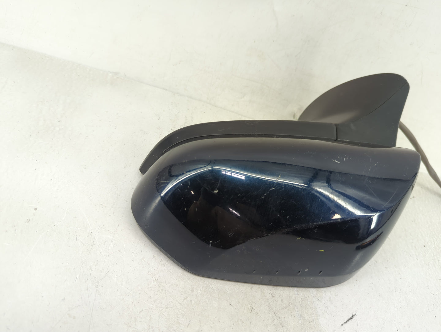 2018-2022 Toyota Camry Driver Side View Mirror - Left Door Mirror OEM Used - Oemusedautoparts1.com
