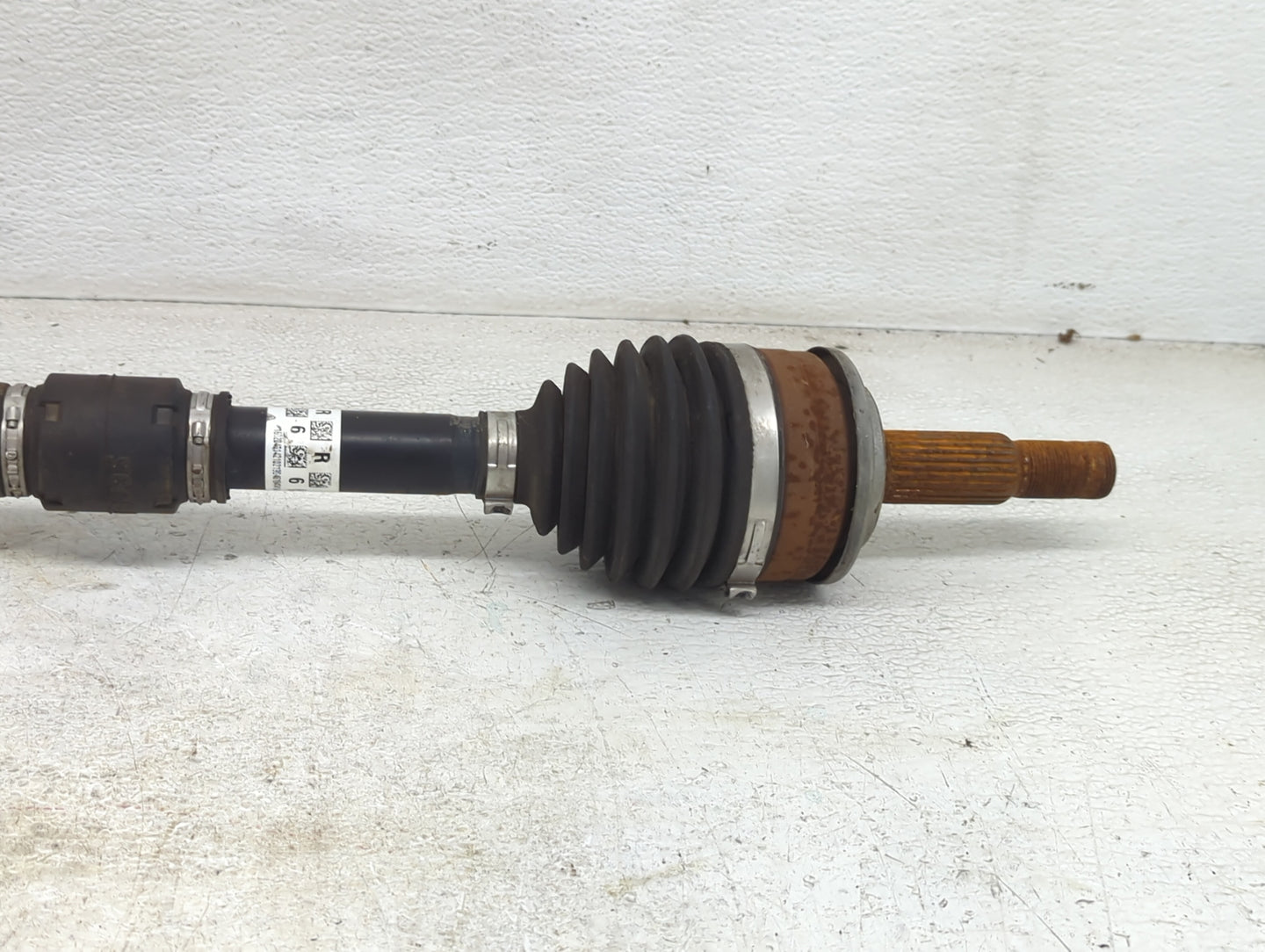 2018-2022 Toyota Camry Axle Shaft Front Passenger Cv C/v - Oemusedautoparts1.com