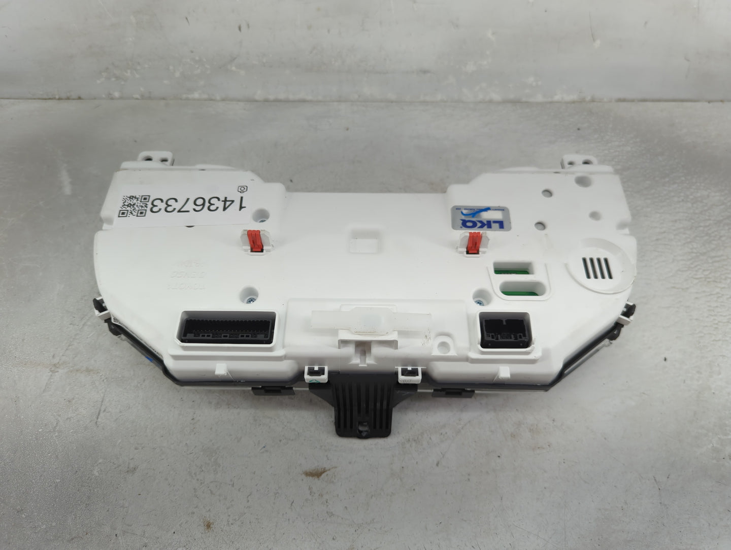 2019-2022 Toyota Camry Instrument Cluster Speedometer Gauges P/N:83800-0XN93-00 Fits Fits 2019 2020 2021 2022 OEM Used Auto 