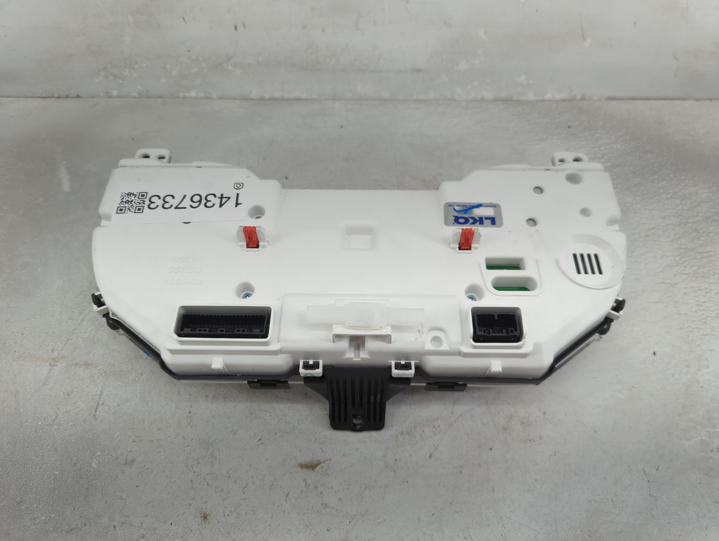 2019-2022 Toyota Camry Instrument Cluster Speedometer Gauges P/N:83800-0XN93-00 Fits Fits 2019 2020 2021 2022 OEM Used Auto 