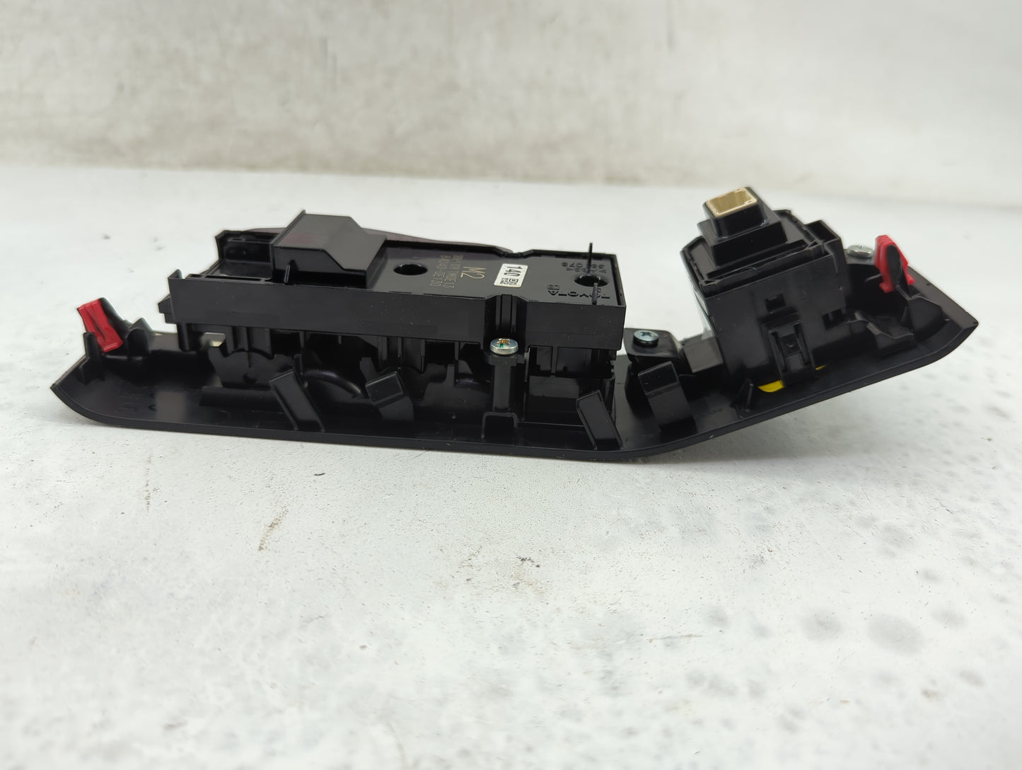 2018-2022 Toyota Camry Master Power Window Switch Replacement Driver Side Left P/N:84040-0E130 208-1 C19 TM0E13 Fits OEM Use