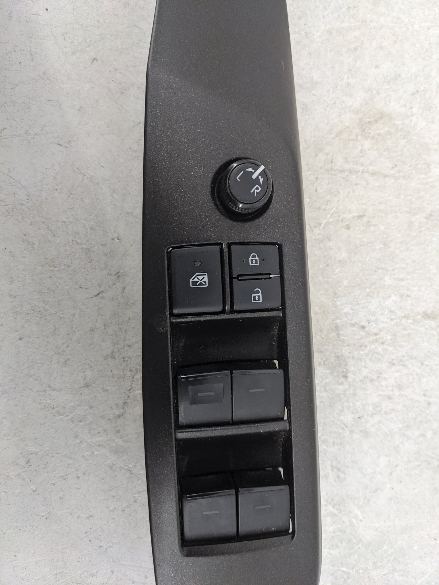 2018-2022 Toyota Camry Master Power Window Switch Replacement Driver Side Left P/N:84040-0E130 208-1U17TM0E13 Fits OEM Used 