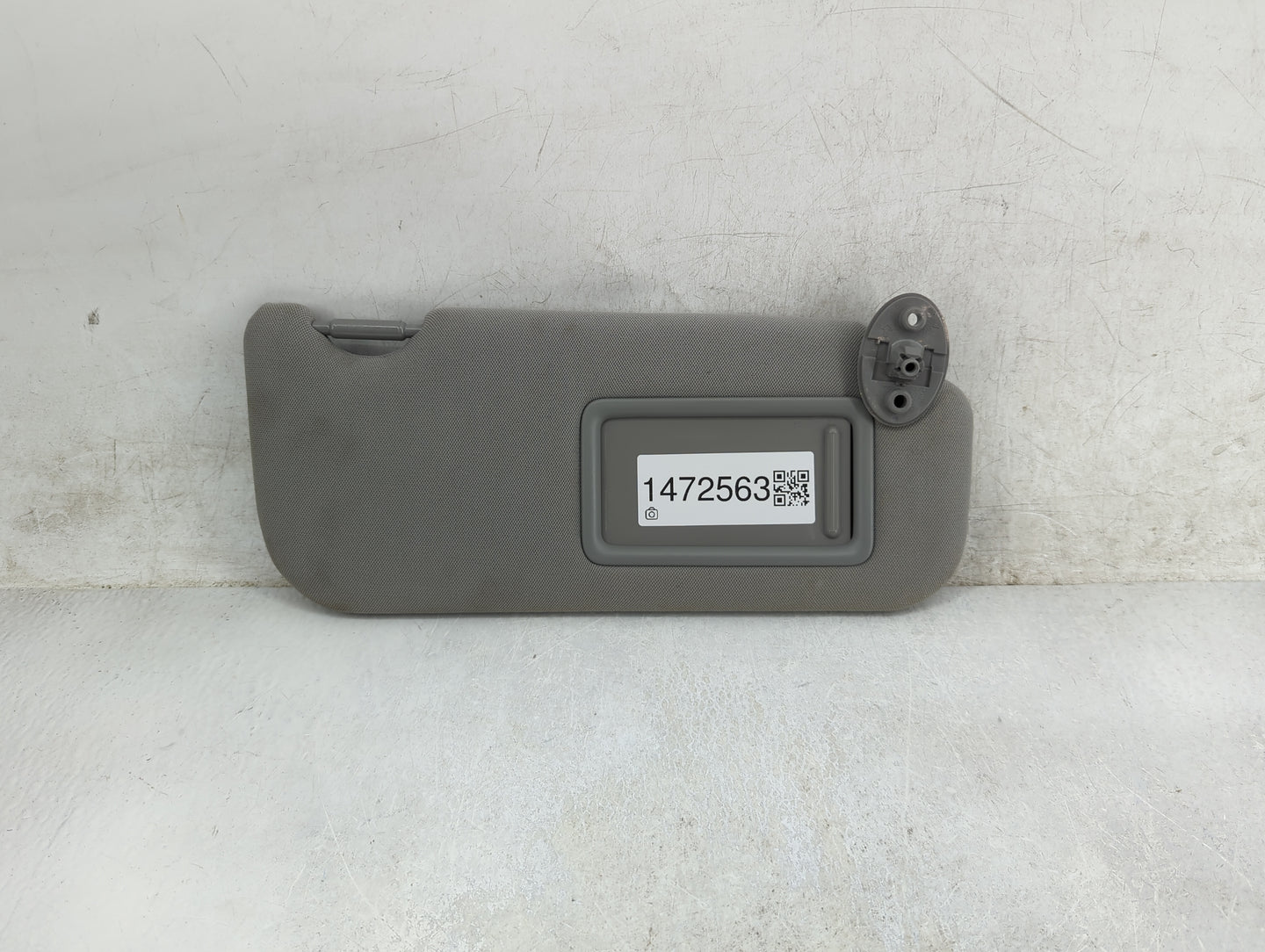 2018-2022 Toyota Camry Sun Visor Shade Replacement Passenger Right Mirror Fits Fits 2018 2019 2020 2021 2022 OEM Used Auto P