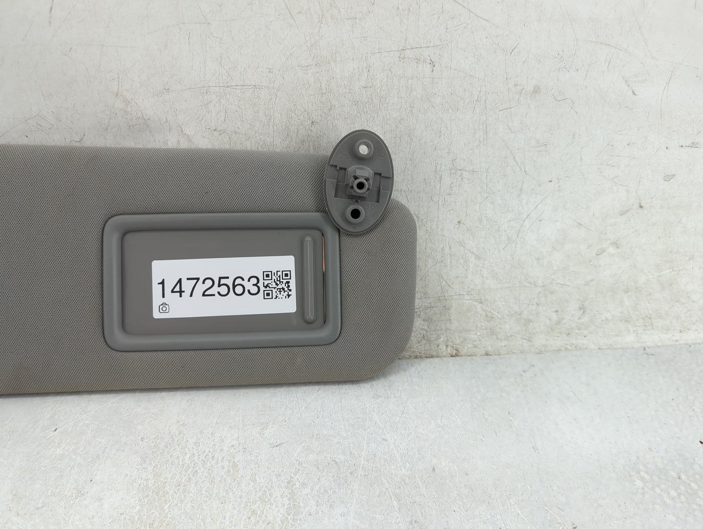 2018-2022 Toyota Camry Sun Visor Shade Replacement Passenger Right Mirror Fits Fits 2018 2019 2020 2021 2022 OEM Used Auto P