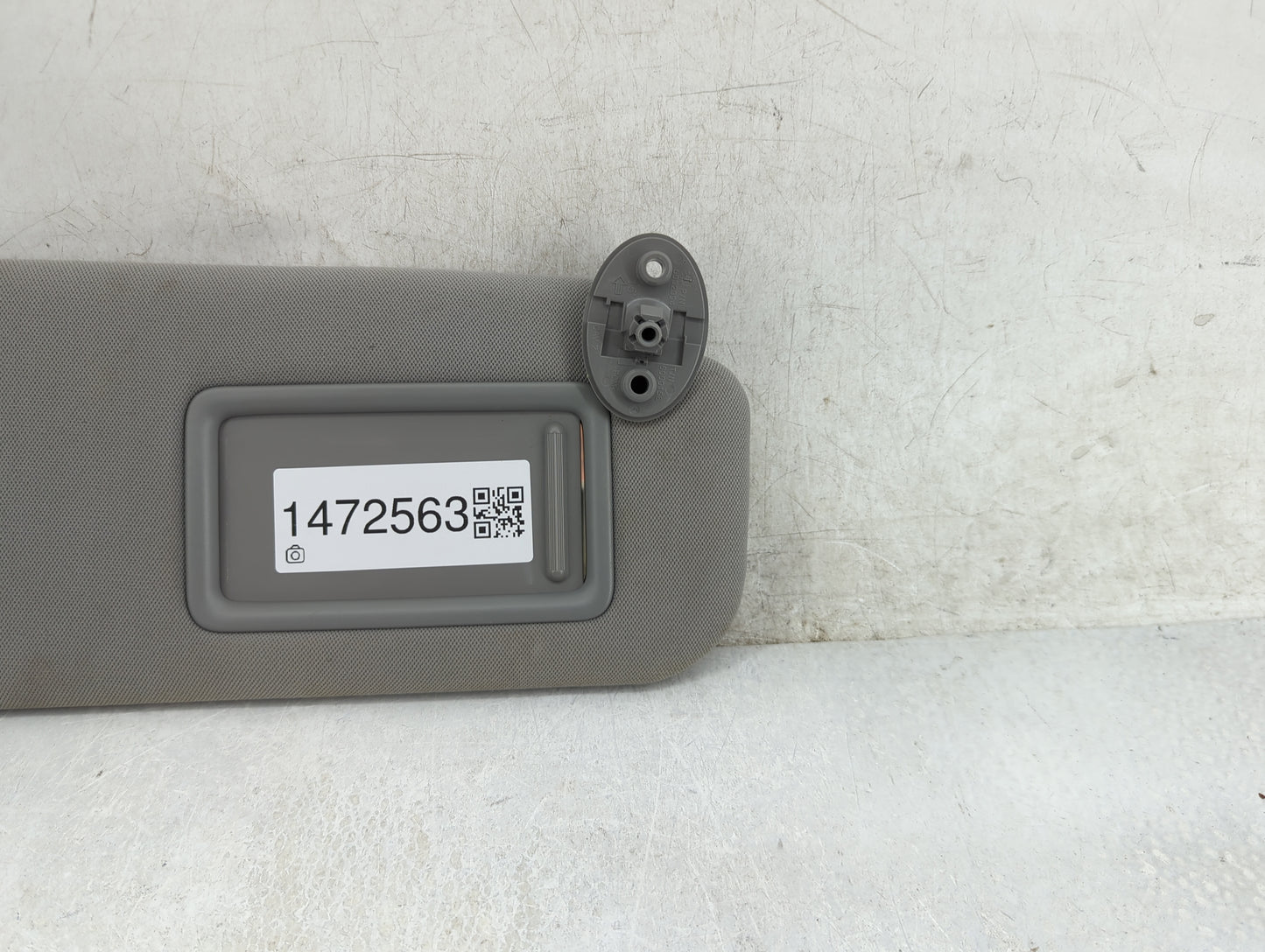 2018-2022 Toyota Camry Sun Visor Shade Replacement Passenger Right Mirror Fits Fits 2018 2019 2020 2021 2022 OEM Used Auto P