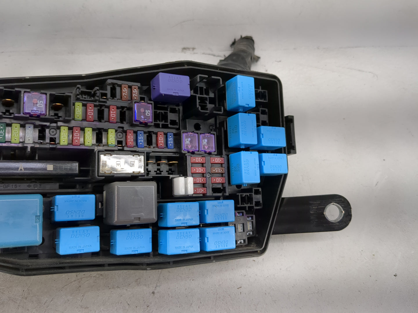 2018-2022 Toyota Camry Fusebox Fuse Box Panel Relay Module P/N:82620-33130 Fits Fits 2018 2019 2020 2021 2022 OEM Used Auto 