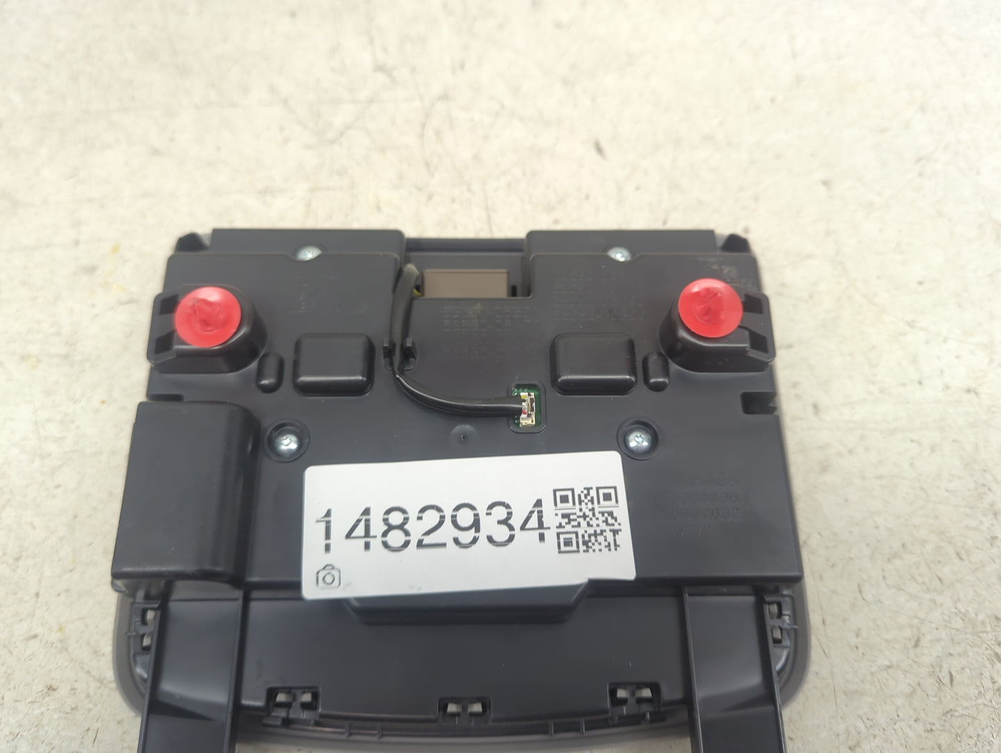 2021 Toyota Camry Overhead Roof Console 1482934 - Oemusedautoparts1.com