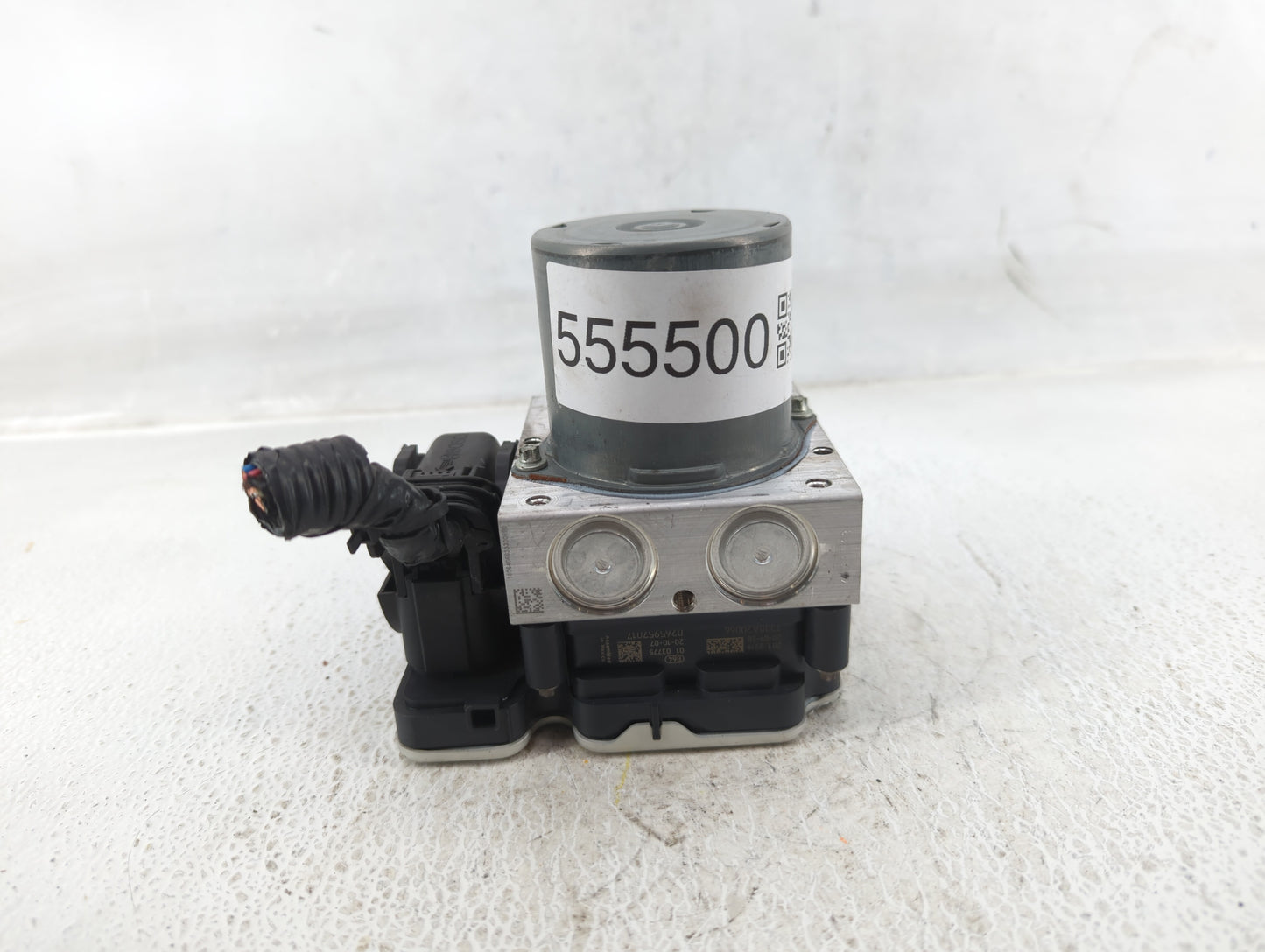 2021-2022 Toyota Camry ABS Pump Control Module Replacement P/N:44540 06450 44540 0650 Fits Fits 2021 2022 OEM Used Auto Part