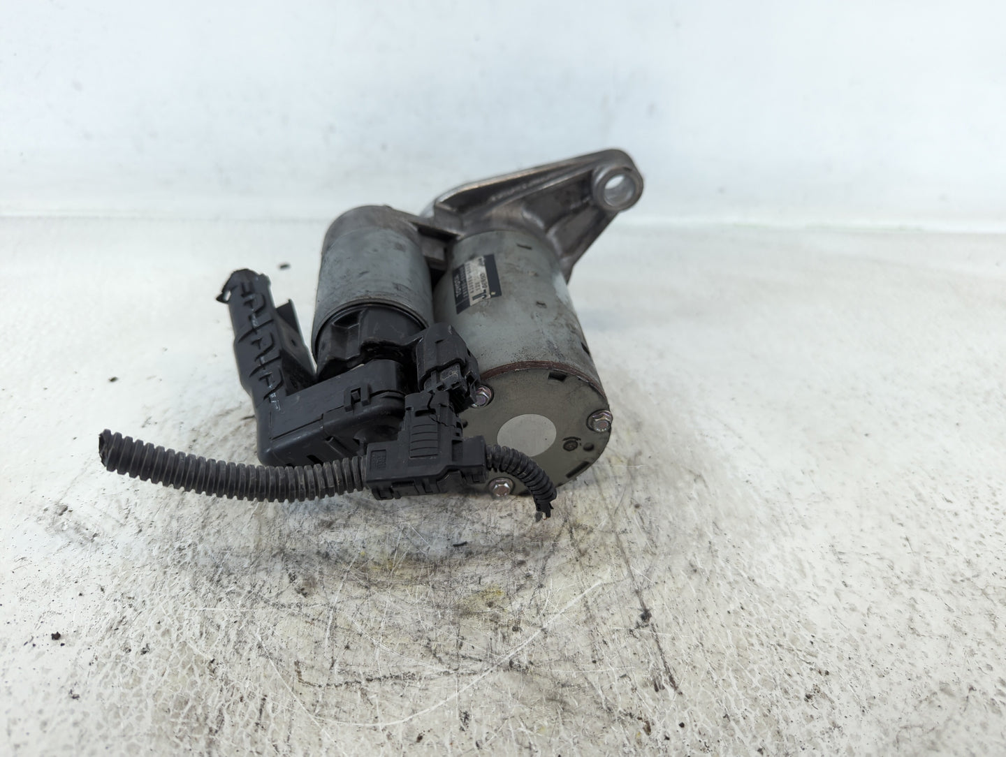 2018-2022 Toyota Camry Car Starter Motor Solenoid OEM P/N:438000-6060 28100-F0060 Fits Fits 2018 2019 2020 2021 2022 OEM Use