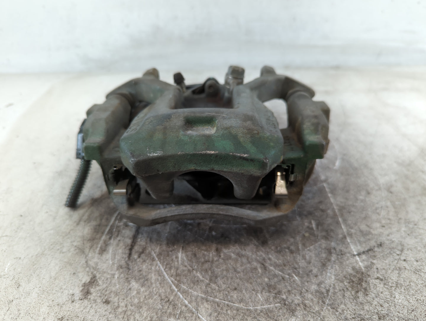 2018-2022 Toyota Camry Front Driver Left Brake Caliper - Oemusedautoparts1.com
