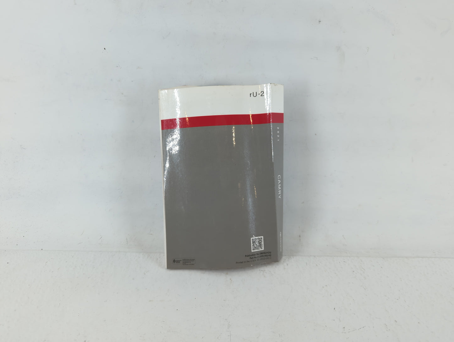 2021 Toyota Camry Owners Manual Book Guide P/N:01999-06242 OEM Used Auto Parts - Oemusedautoparts1.com