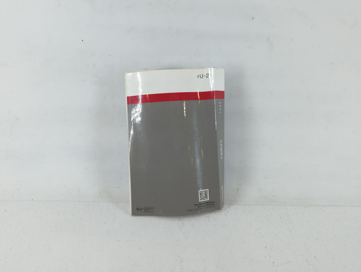 2021 Toyota Camry Owners Manual Book Guide P/N:01999-06242 OEM Used Auto Parts - Oemusedautoparts1.com
