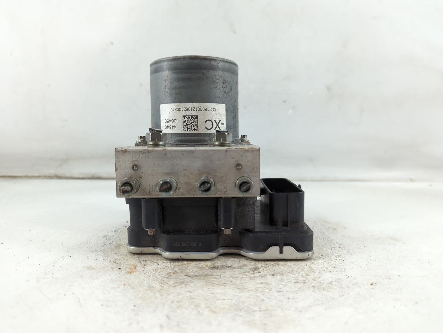 2021-2022 Toyota Camry ABS Pump Control Module Replacement P/N:44540 06450 Fits Fits 2021 2022 OEM Used Auto Parts - Oemused