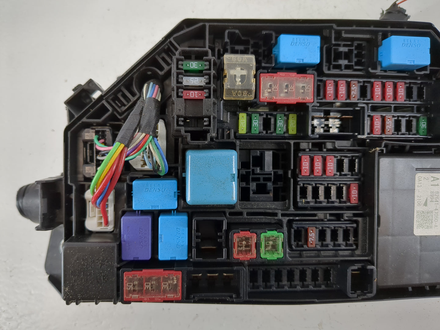 2020-2022 Toyota Corolla Fusebox Fuse Box Panel Relay Module P/N:82641-47050 Fits Fits 2020 2021 2022 OEM Used Auto Parts - 