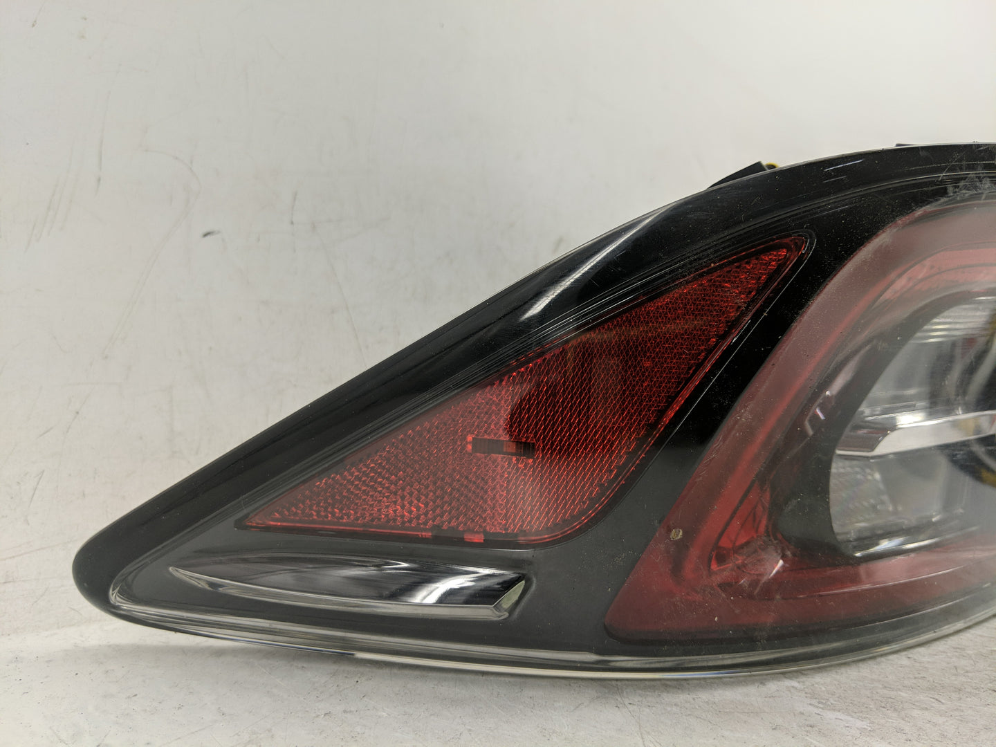 2019-2022 Toyota Corolla Tail Light Assembly Passenger Right OEM Fits Fits 2019 2020 2021 2022 OEM Used Auto Parts - Oemused