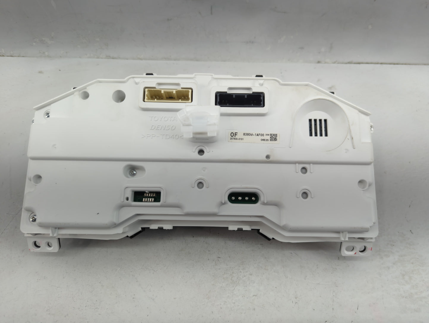 2019-2021 Toyota Corolla Instrument Cluster Speedometer Gauges P/N:83800-1AF00 Fits Fits 2019 2020 2021 OEM Used Auto Parts 