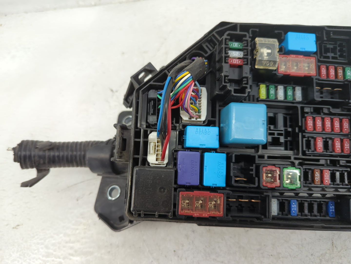 2020-2022 Toyota Corolla Fusebox Fuse Box Panel Relay Module P/N:82641-47050-A Fits Fits 2020 2021 2022 OEM Used Auto Parts 