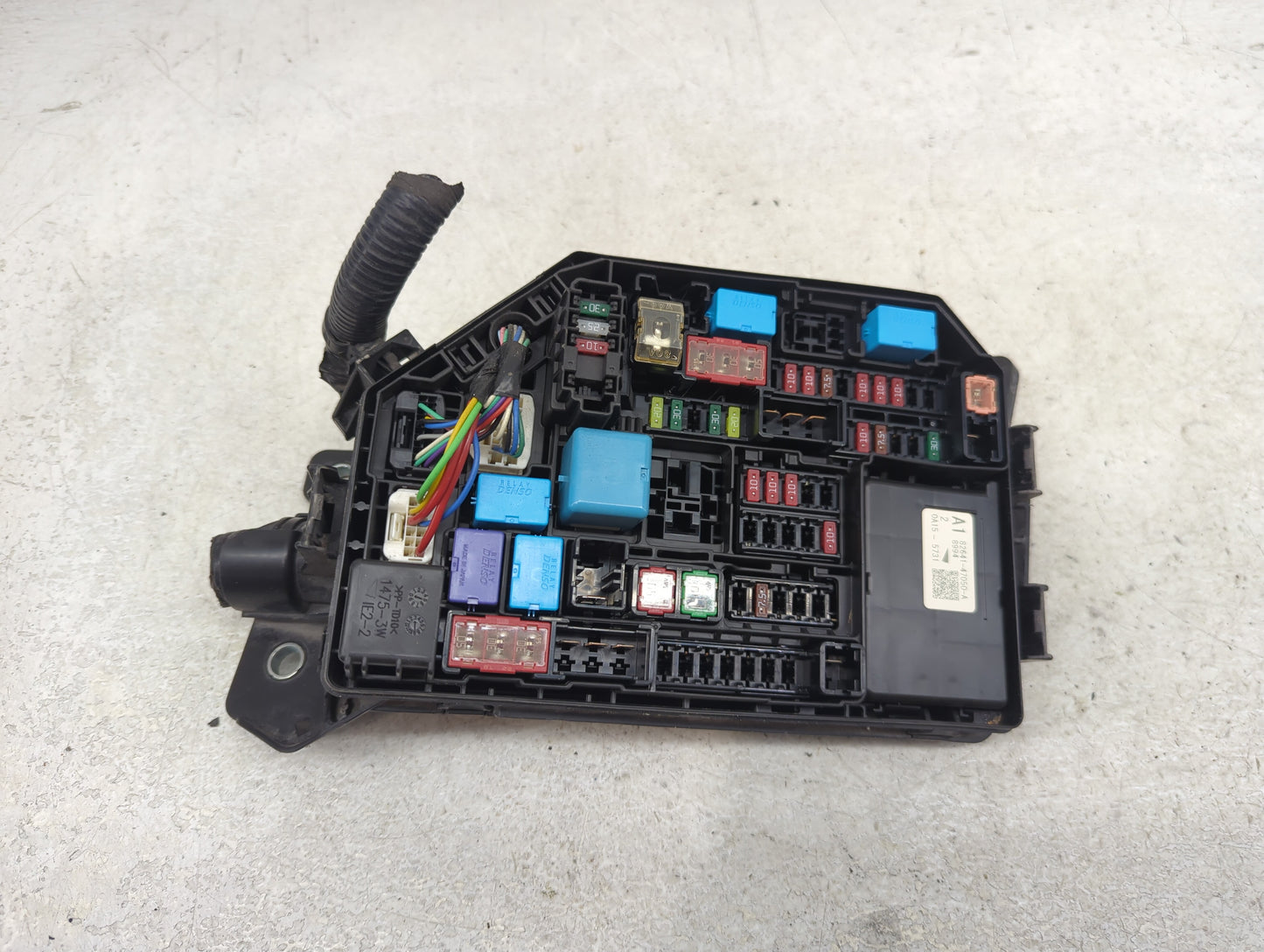 2020-2022 Toyota Corolla Fusebox Fuse Box Panel Relay Module P/N:82641-47050-A Fits Fits 2020 2021 2022 OEM Used Auto Parts 