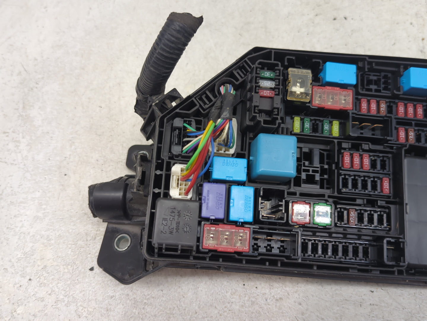 2020-2022 Toyota Corolla Fusebox Fuse Box Panel Relay Module P/N:82641-47050-A Fits Fits 2020 2021 2022 OEM Used Auto Parts 