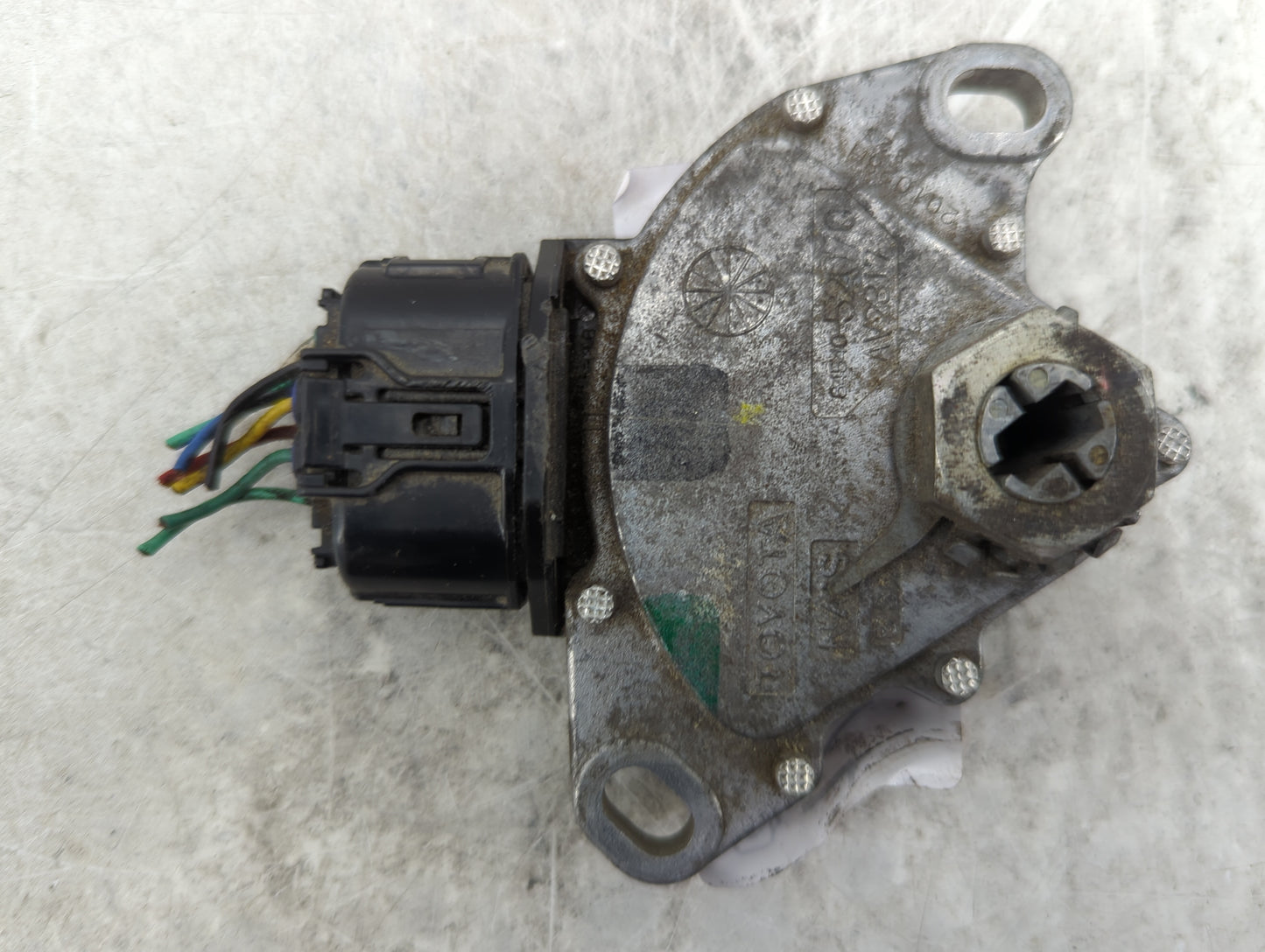 2021 Toyota Corolla Body Control Module Bcm Inner Cabin Fuse Box - Oemusedautoparts1.com