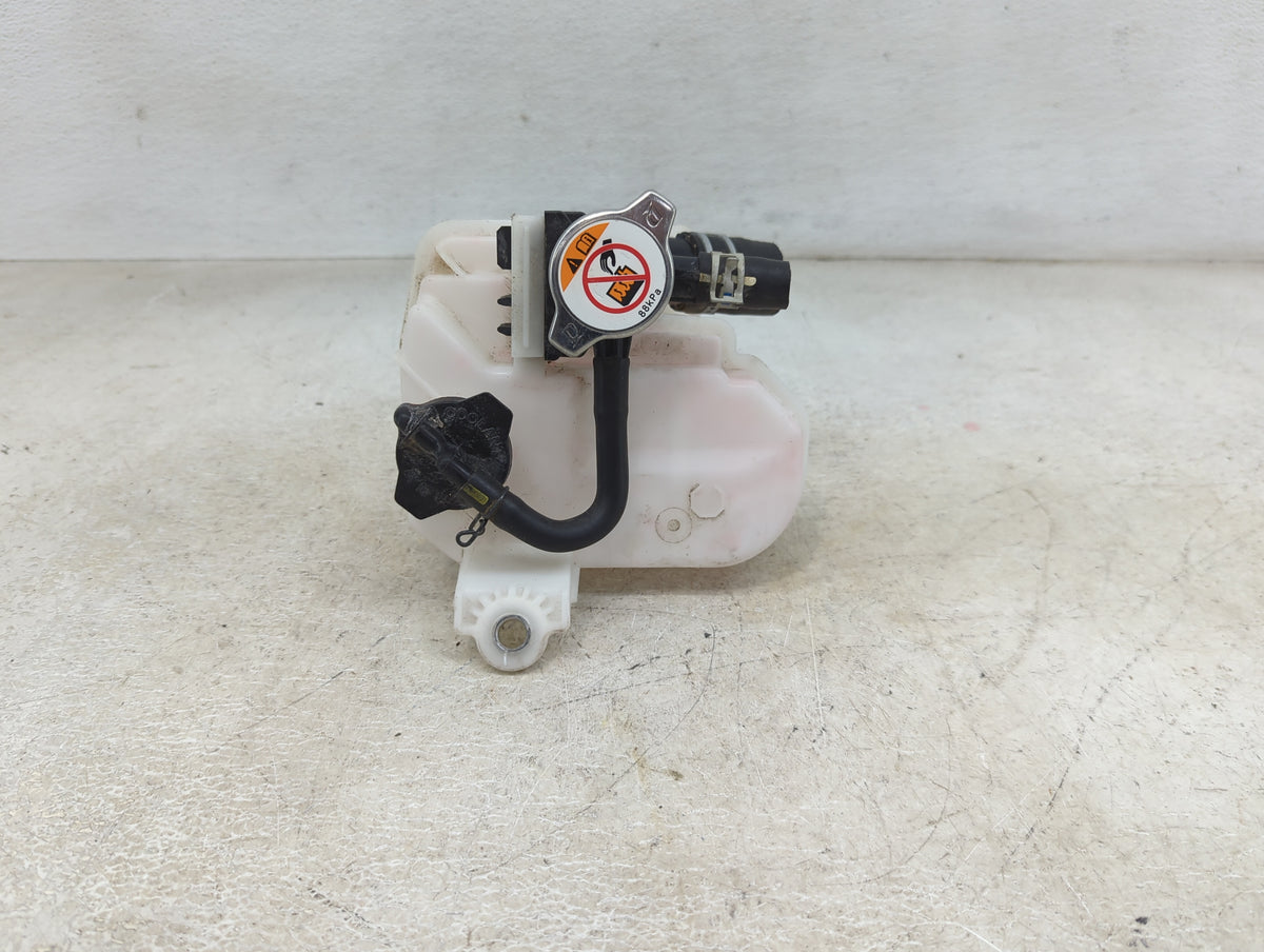 2019-2022 Toyota Corolla Radiator Coolant Overflow Expansion Tank Bottle 1460041 - Oemusedautoparts1.com