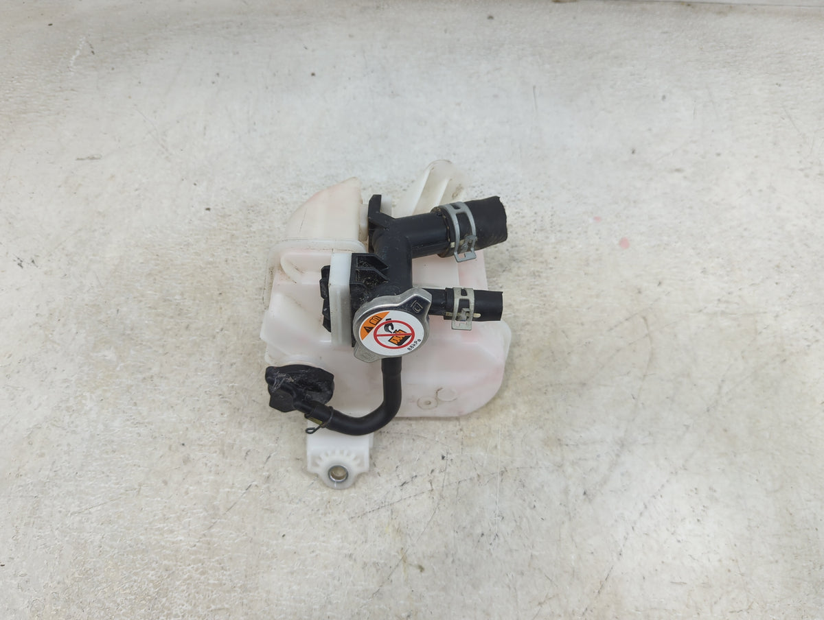 2019-2022 Toyota Corolla Radiator Coolant Overflow Expansion Tank Bottle 1460041 - Oemusedautoparts1.com