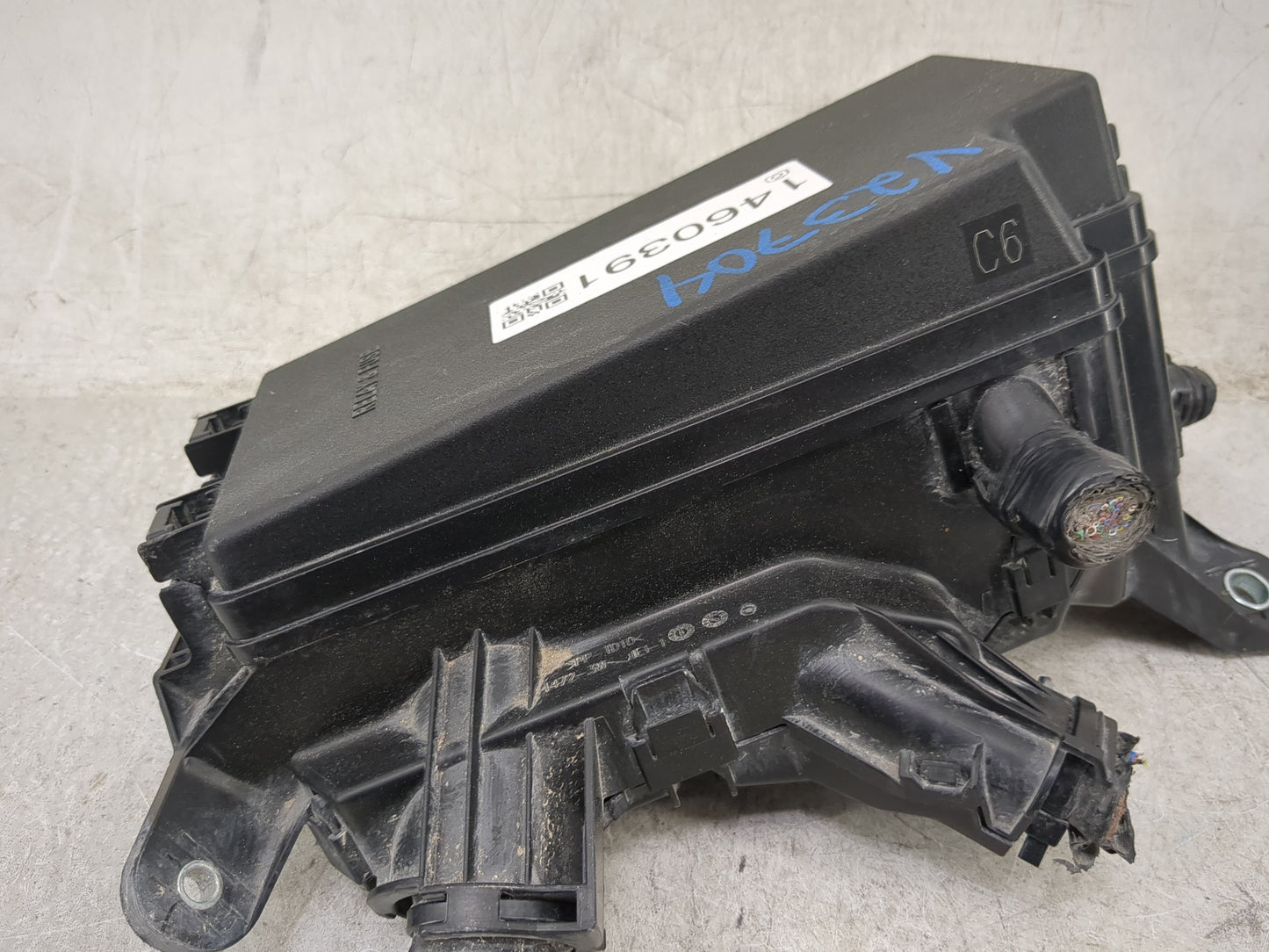 2020-2022 Toyota Corolla Fusebox Fuse Box Panel Relay Module P/N:82641-47060-A 82662-1C60 Fits Fits 2020 2021 2022 OEM Used 