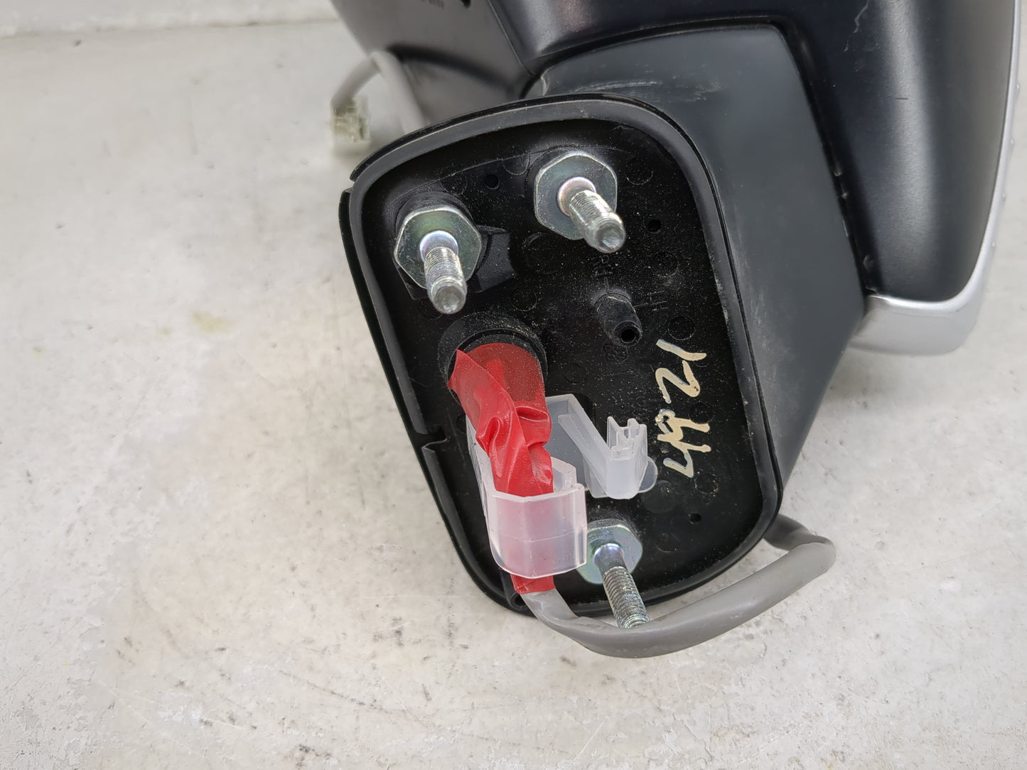 2020-2022 Toyota Corolla Passenger Side View Mirror - Right Door Mirror OEM Used - Oemusedautoparts1.com