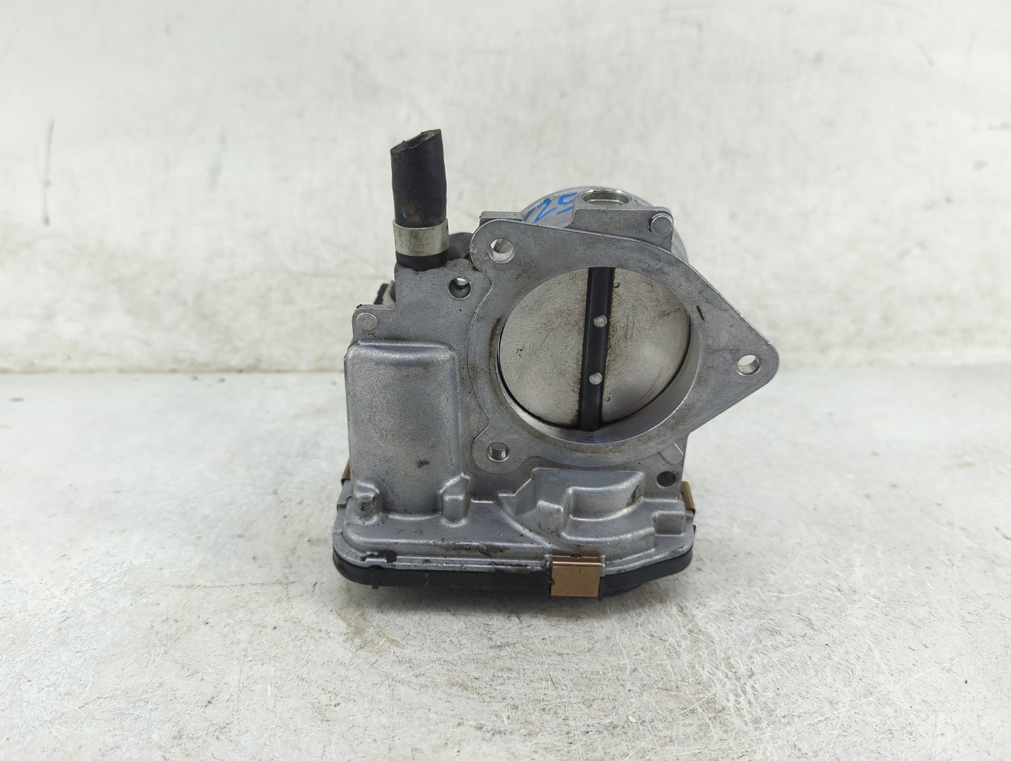 2019-2022 Toyota Corolla Throttle Body P/N:22030-24010 Fits Fits 2019 2020 2021 2022 OEM Used Auto Parts - Oemusedautoparts1