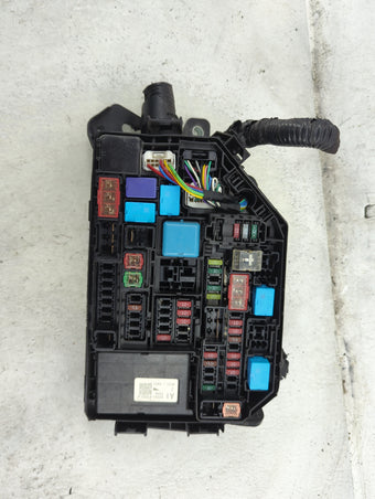 compare product 2020-2022 Toyota Corolla Fusebox Fuse Box Panel Relay Module P/N:82641-47050-A Fits Fits 2020 2021 2022 OEM Used Auto Parts