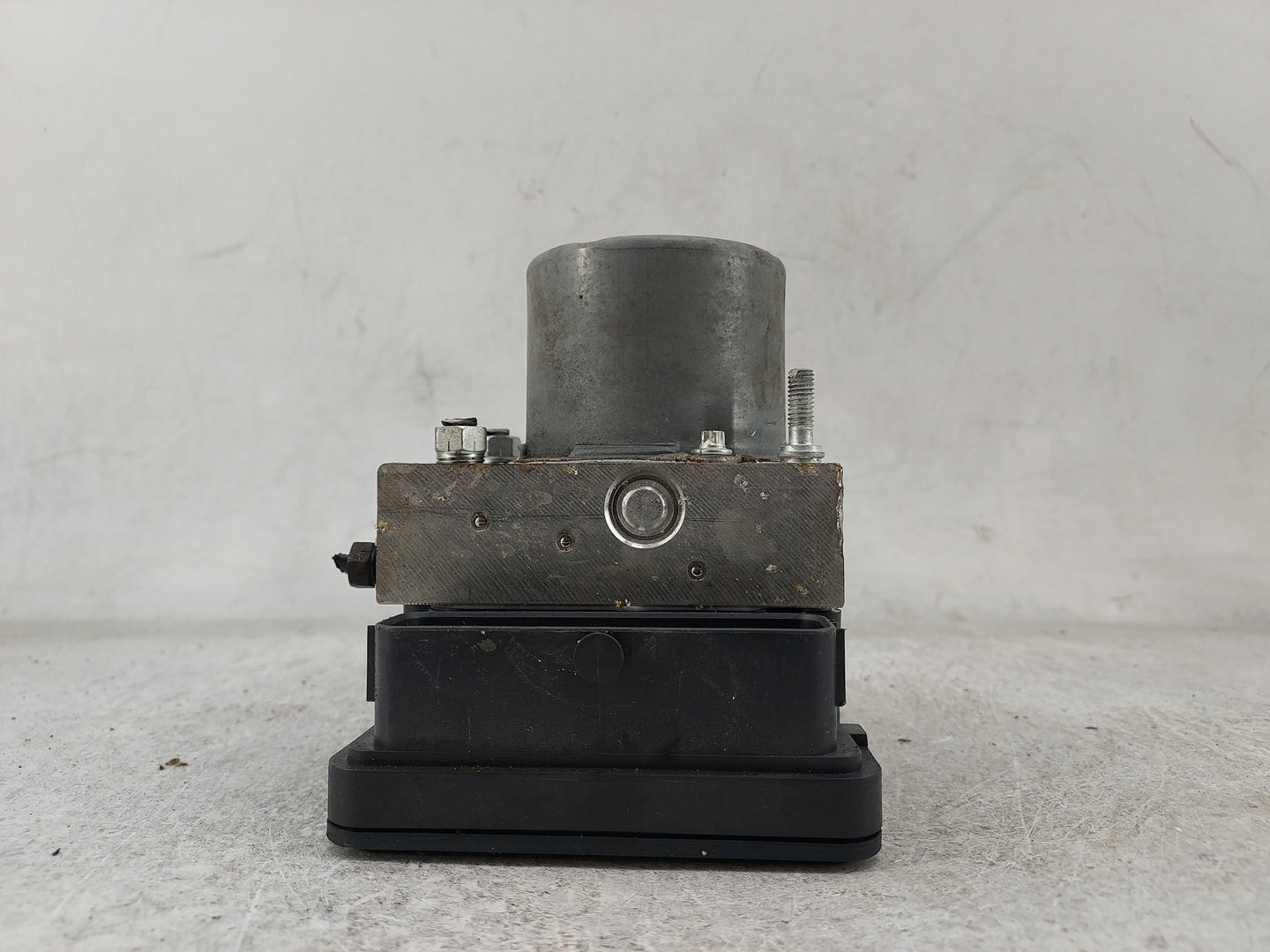 2021 Toyota Corolla ABS Pump Control Module Replacement P/N:2265106539 0265956812, 0265294515 Fits Fits 2020 2022 OEM Used A