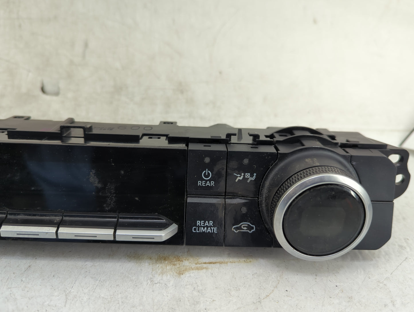 2020-2022 Toyota Highlander Climate Control Module Temperature AC/Heater Replacement P/N:55900-0E680 Fits Fits 2020 2021 202