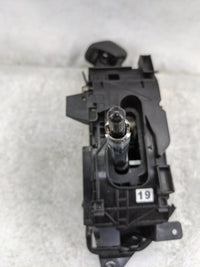 2021 Toyota Highlander Floor Console Assembly Shifter - Oemusedautoparts1.com