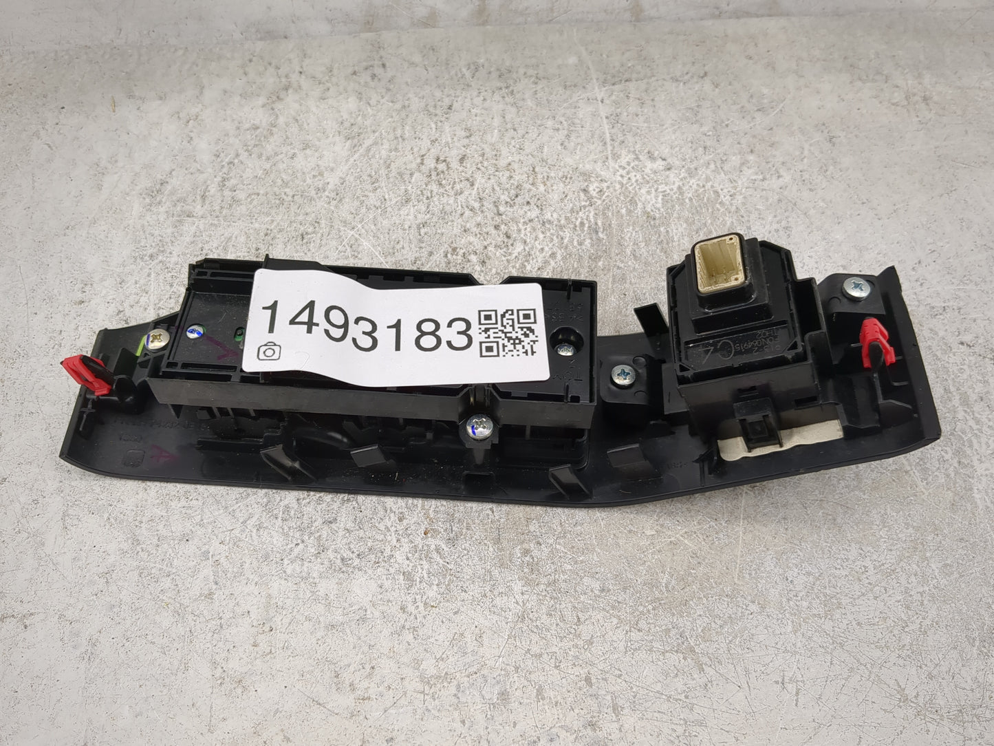 2021 Toyota Highlander Master Power Window Switch Replacement Driver Side Left P/N:74232-0E130 Fits Fits 2018 2019 2020 2022
