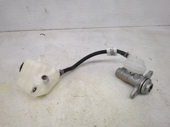 compare product 2020-2022 Toyota Highlander Brake Master Cylinder 1513126