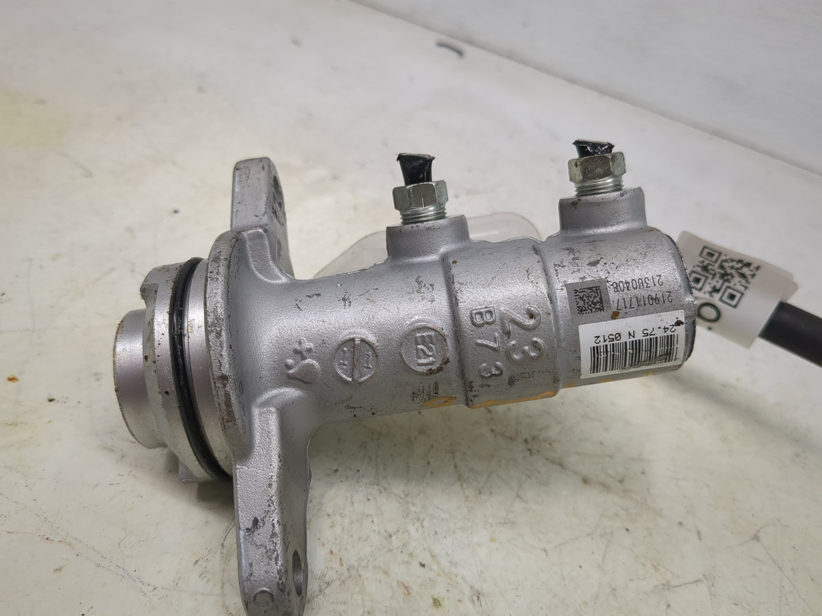 2020-2022 Toyota Highlander Brake Master Cylinder 1513126 - Oemusedautoparts1.com