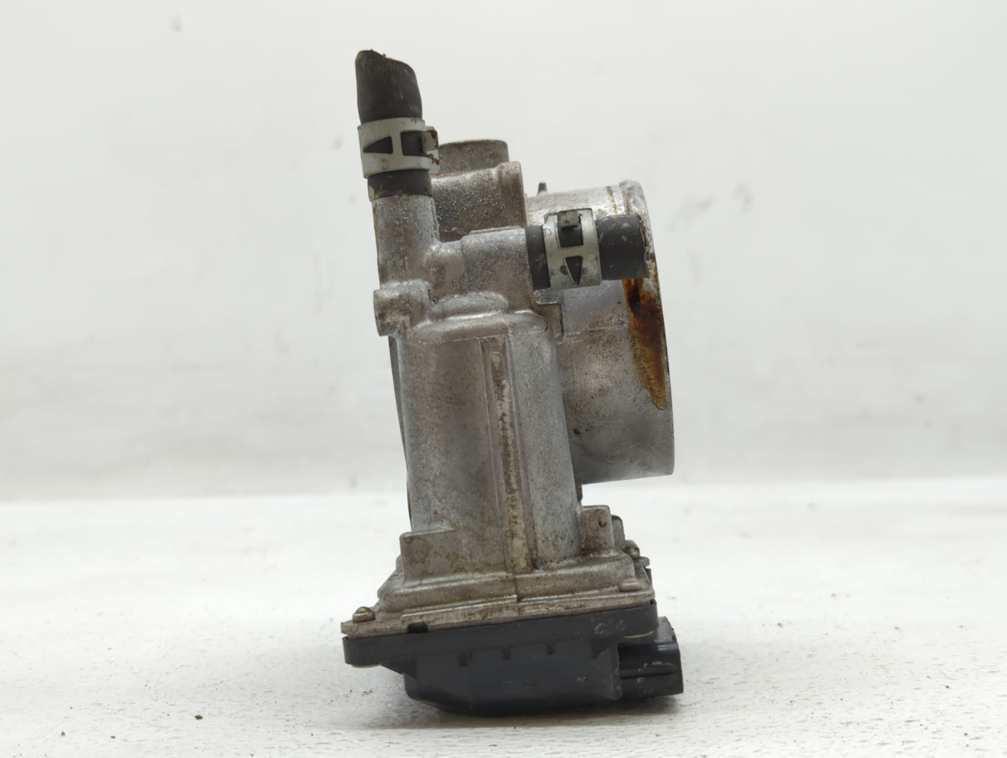 2017-2022 Toyota Highlander Throttle Body P/N:22030-0P060 Fits Fits 2016 2017 2018 2019 2020 2021 2022 OEM Used Auto Parts -