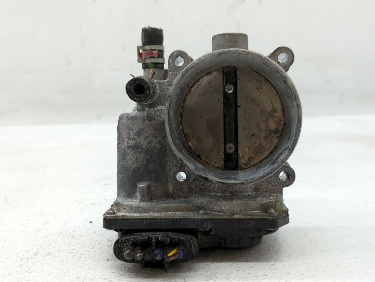 2017-2022 Toyota Highlander Throttle Body P/N:22030-0P060 Fits Fits 2016 2017 2018 2019 2020 2021 2022 OEM Used Auto Parts -
