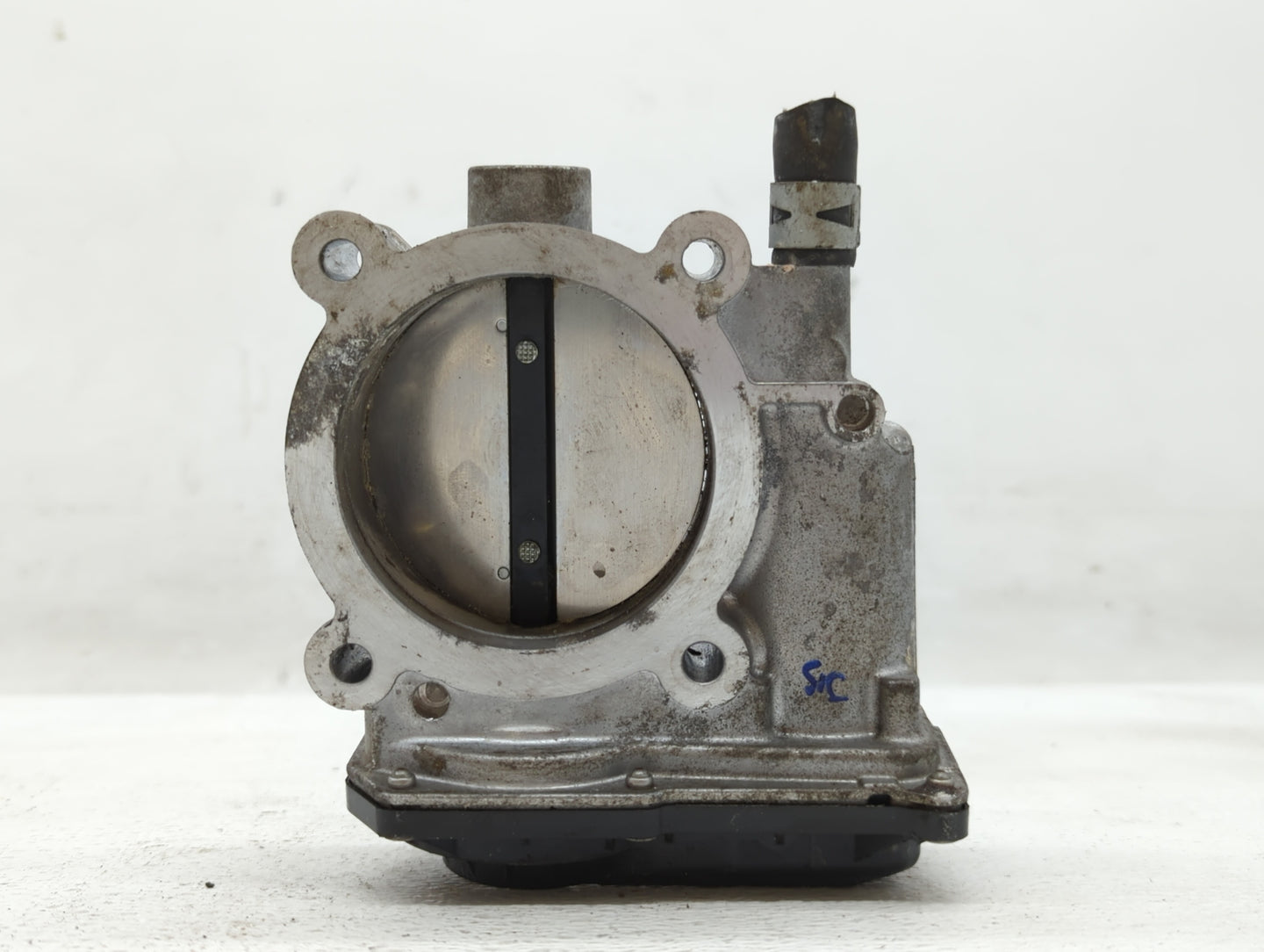 2017-2022 Toyota Highlander Throttle Body P/N:22030-0P060 Fits Fits 2016 2017 2018 2019 2020 2021 2022 OEM Used Auto Parts -