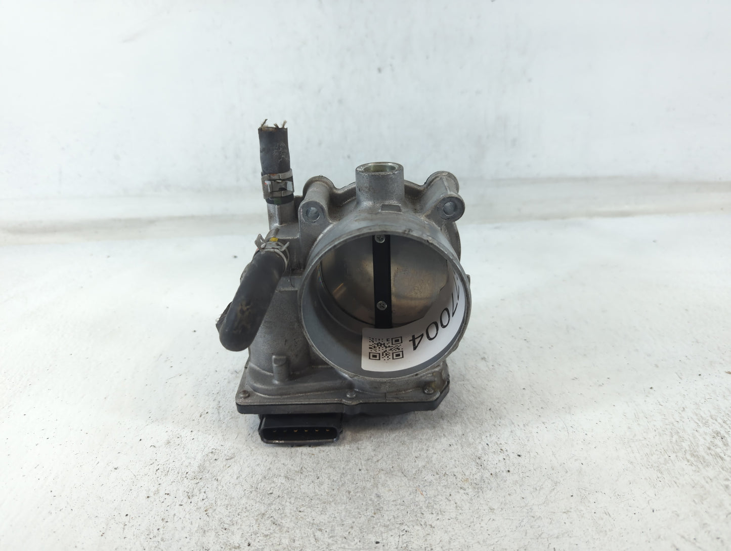 2017-2022 Toyota Highlander Throttle Body P/N:22030-0P060 Fits Fits 2016 2017 2018 2019 2020 2021 2022 OEM Used Auto Parts -