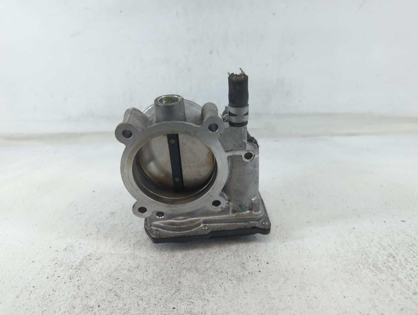 2017-2022 Toyota Highlander Throttle Body P/N:22030-0P060 Fits Fits 2016 2017 2018 2019 2020 2021 2022 OEM Used Auto Parts -