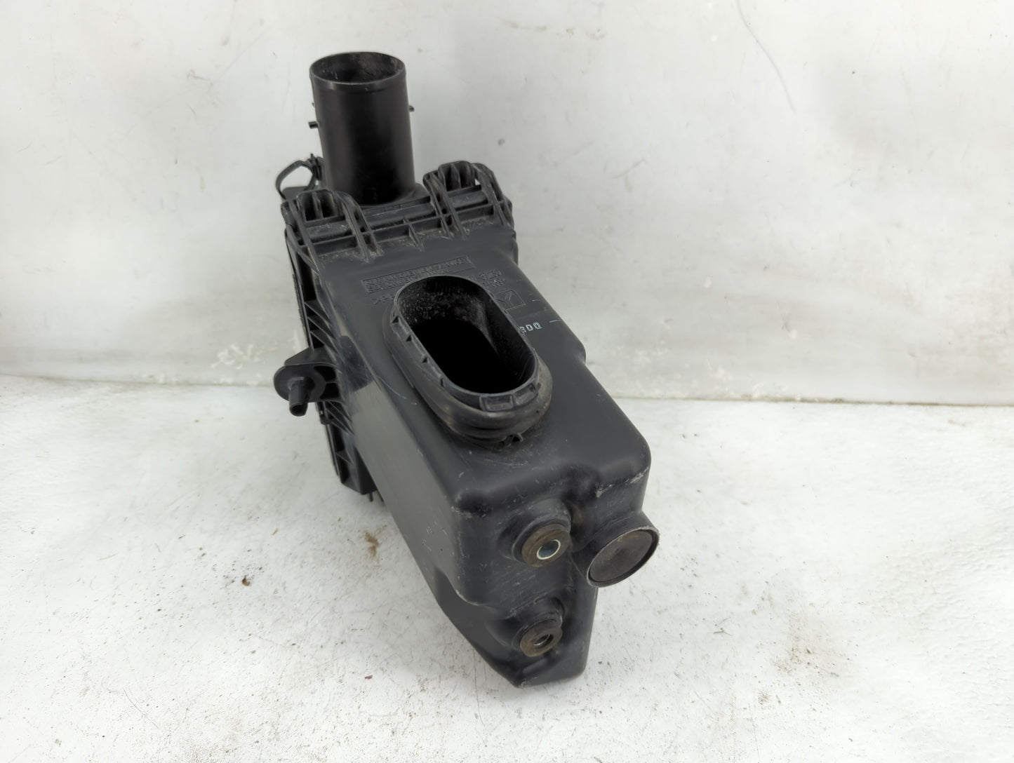 2016-2022 Toyota Prius Air Cleaner Intake-duct Hose Tube - Oemusedautoparts1.com