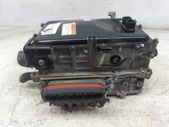 compare product 2017-2022 Toyota Prius Hybrid DC Synergy Drive Power Inverter P/N:G9200-47272 22JTEA47Z719G030198 Fits OEM Used Auto Parts