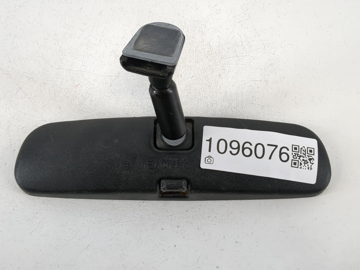 2019-2022 Toyota Rav4 Interior Rear View Mirror Replacement OEM P/N:E11015617 Fits Fits 2018 2019 2020 2021 2022 OEM Used Au