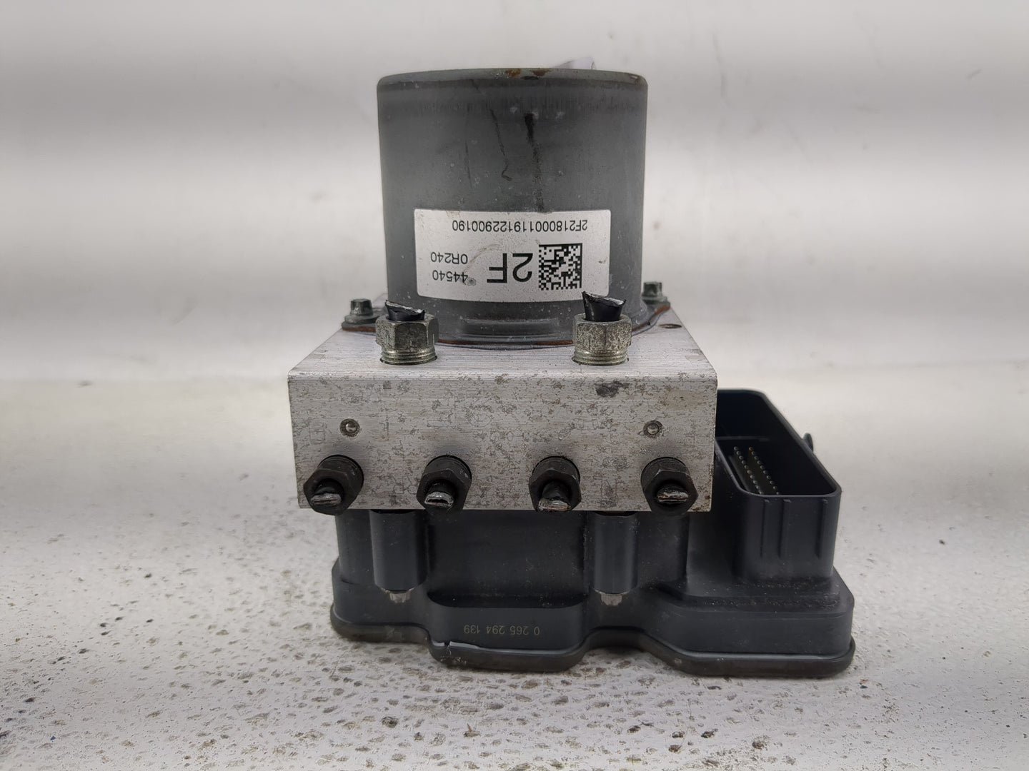 2019-2021 Toyota Rav4 ABS Pump Control Module Replacement P/N:44540 0R240 Fits Fits 2019 2020 2021 OEM Used Auto Parts - Oem