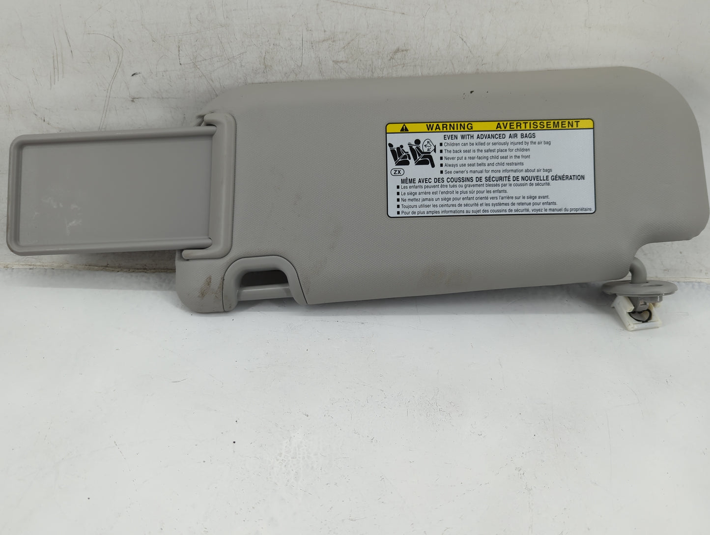 2019-2022 Toyota Rav4 Sun Visor Shade Replacement Passenger Right Mirror Fits Fits 2019 2020 2021 2022 OEM Used Auto Parts -