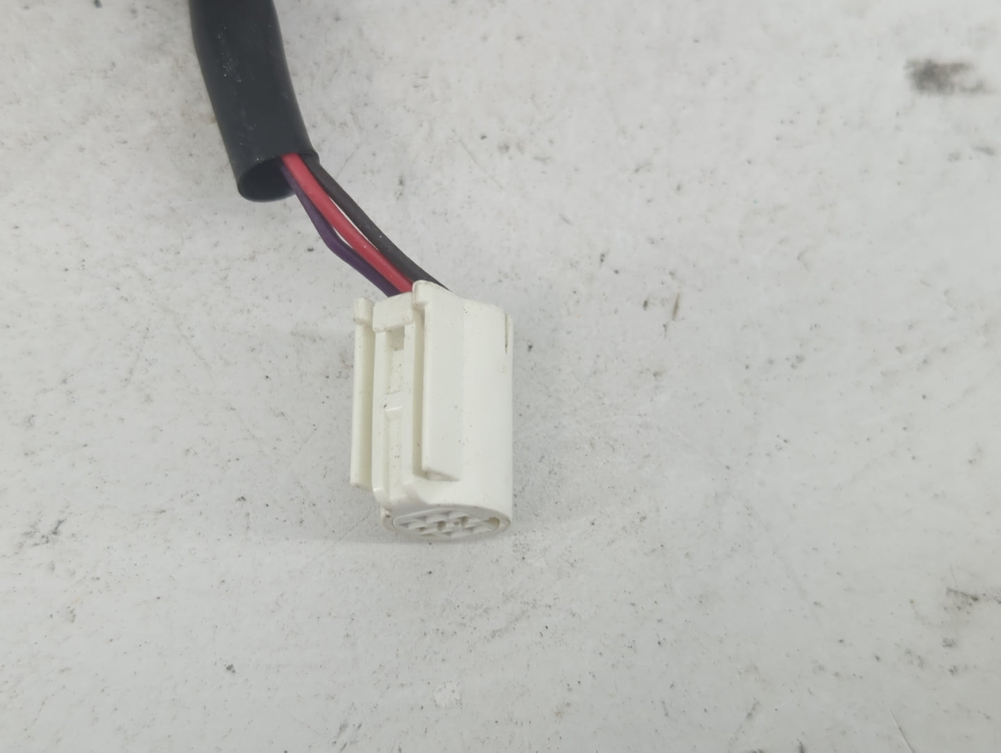 2019-2022 Toyota Rav4 Passenger Side View Mirror - Right Door Mirror OEM Used - Oemusedautoparts1.com
