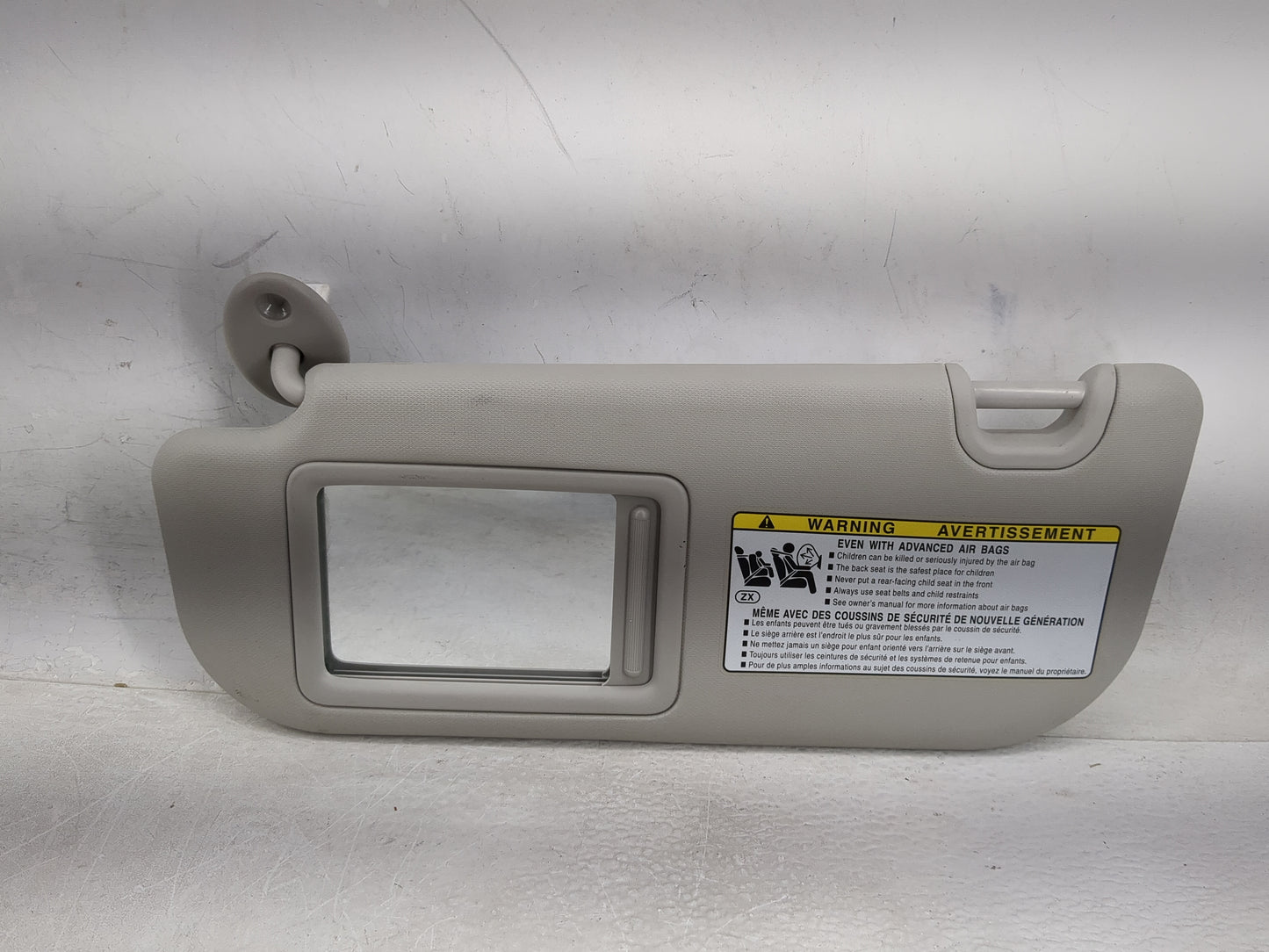 2019-2022 Toyota Rav4 Sun Visor Shade Replacement Driver Left Mirror Fits Fits 2019 2020 2021 2022 OEM Used Auto Parts - Oem
