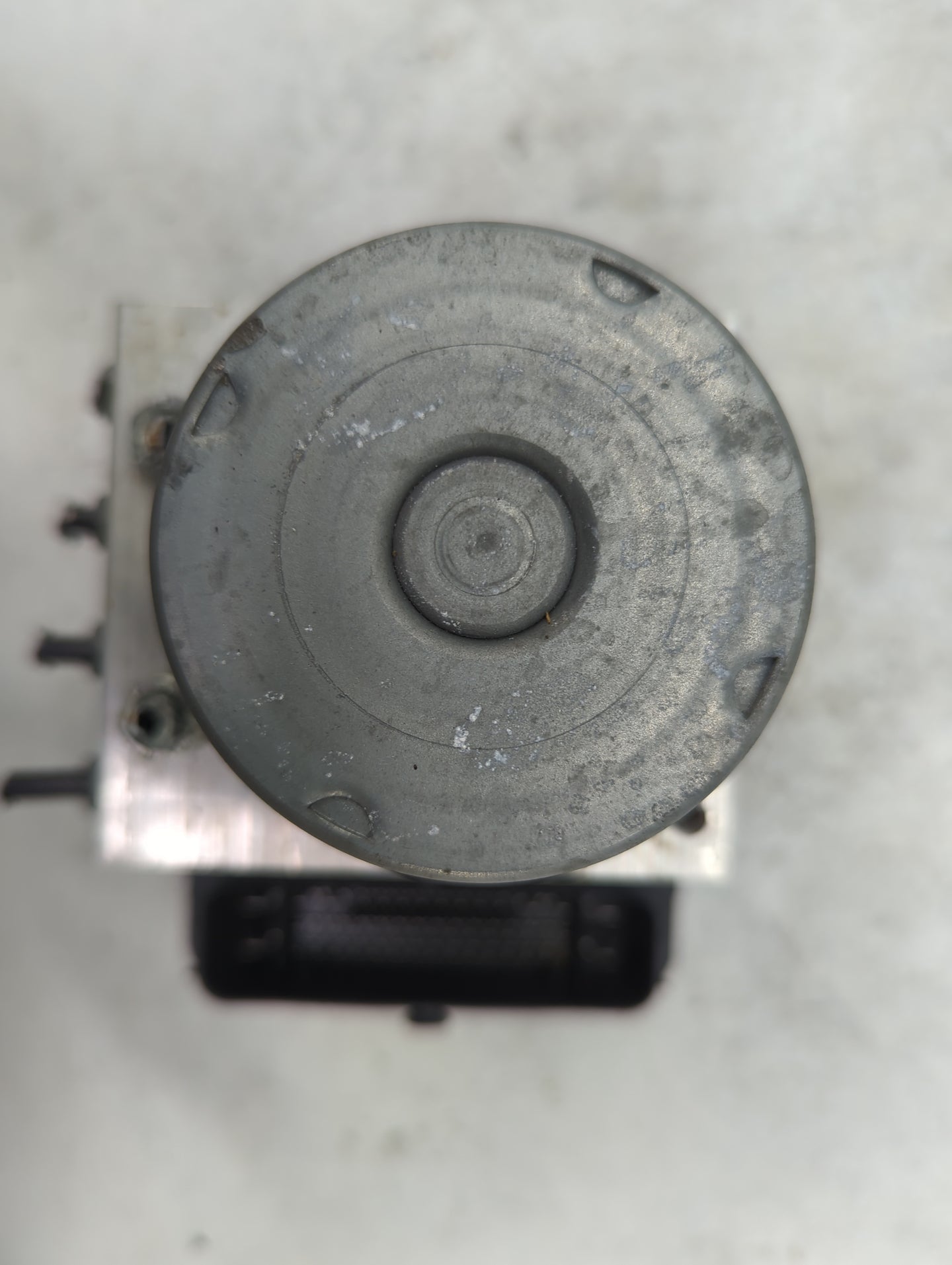 2019-2021 Toyota Rav4 ABS Pump Control Module Replacement P/N:3330A20065 0265957015, 0265294135 Fits Fits 2019 2020 2021 OEM