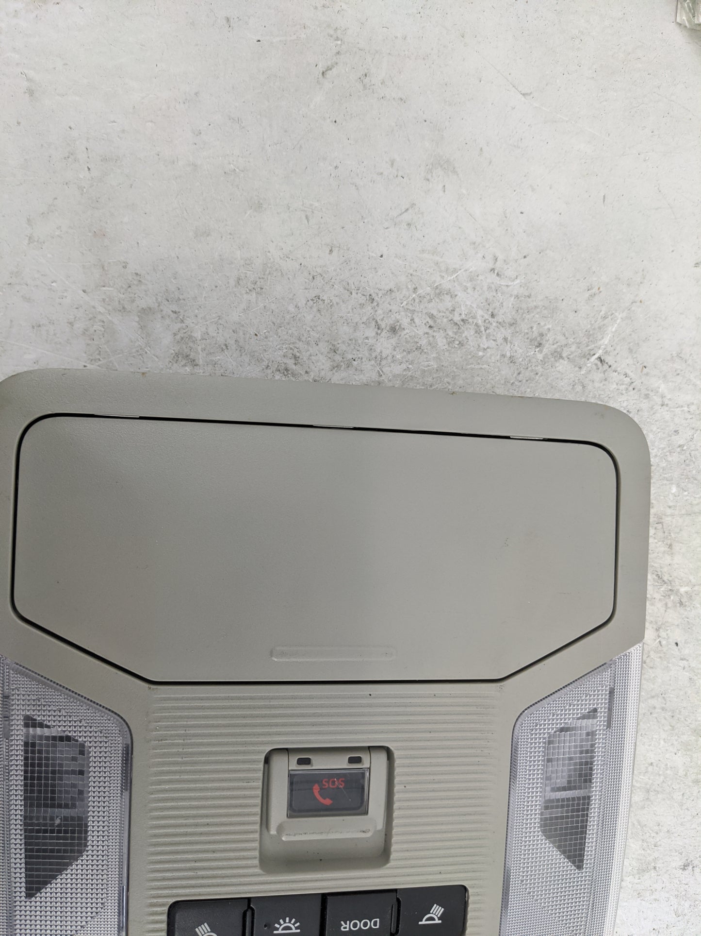 2019-2022 Toyota Rav4 Overhead Console W/rear Climate Control Gray - Oemusedautoparts1.com